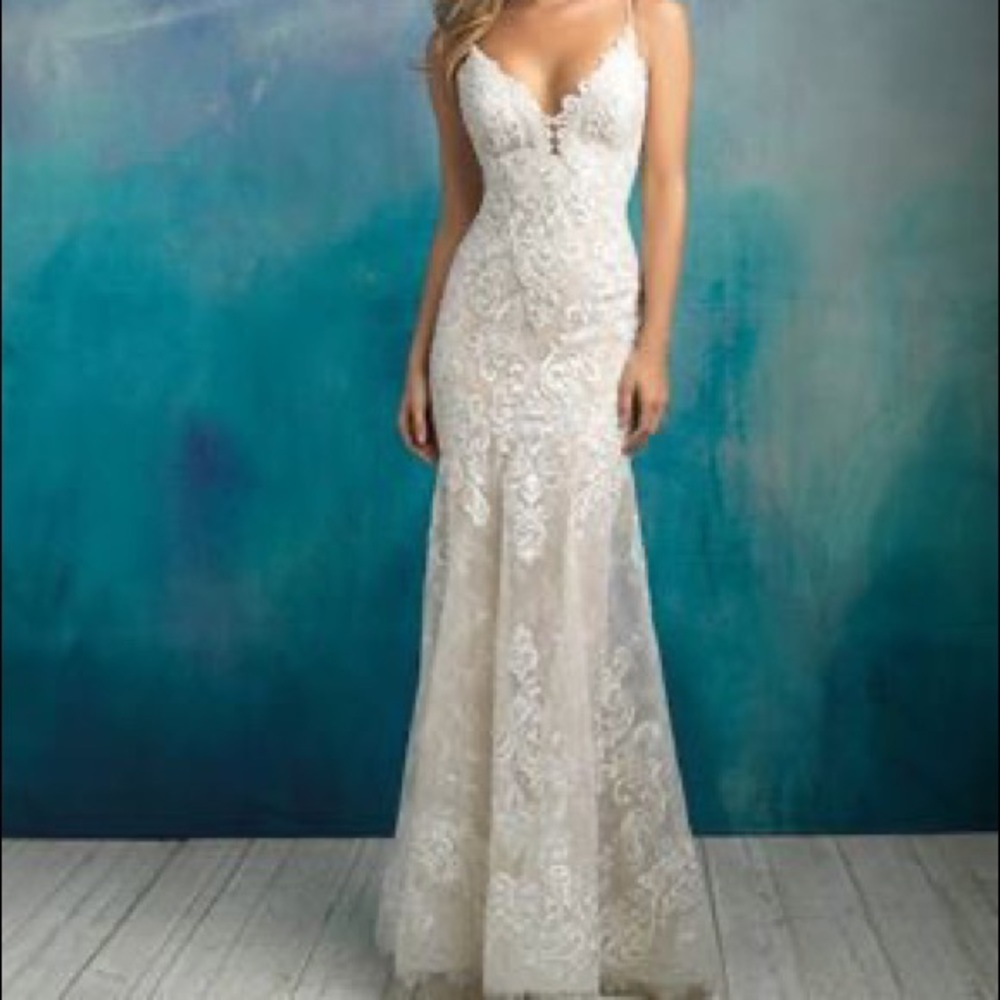 NEW - Allure Bridal Gown size 10 (6 Street size)
